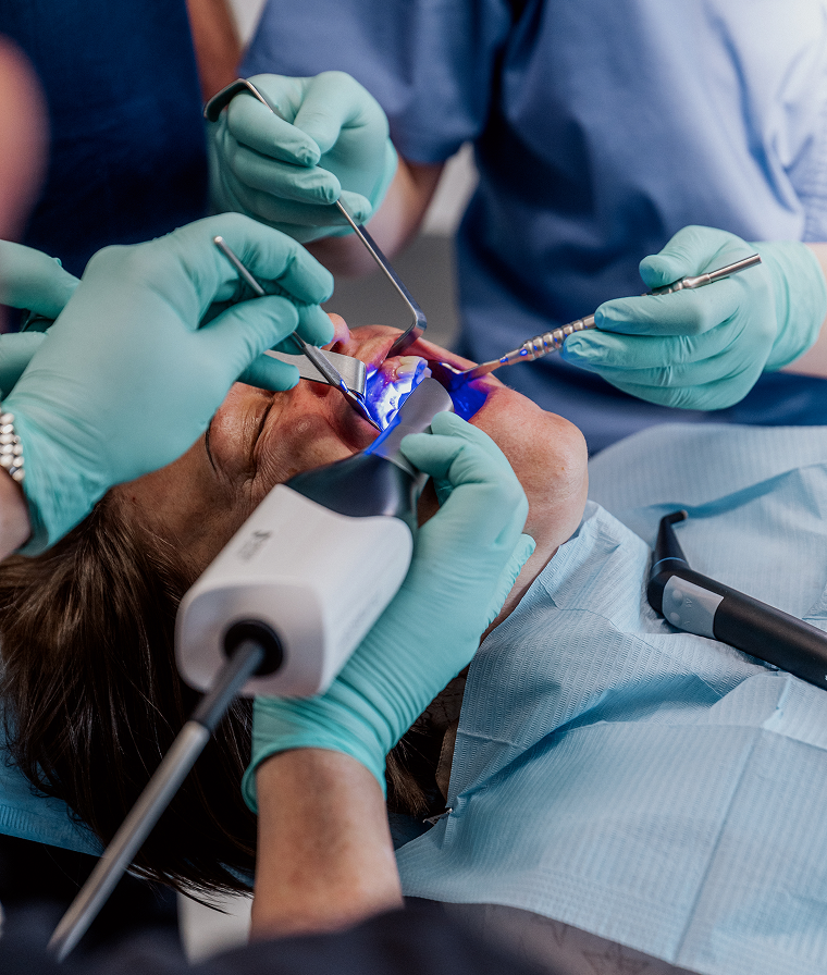 Pokročilá chirurgia a manažment mäkkých tkanív v implantológii